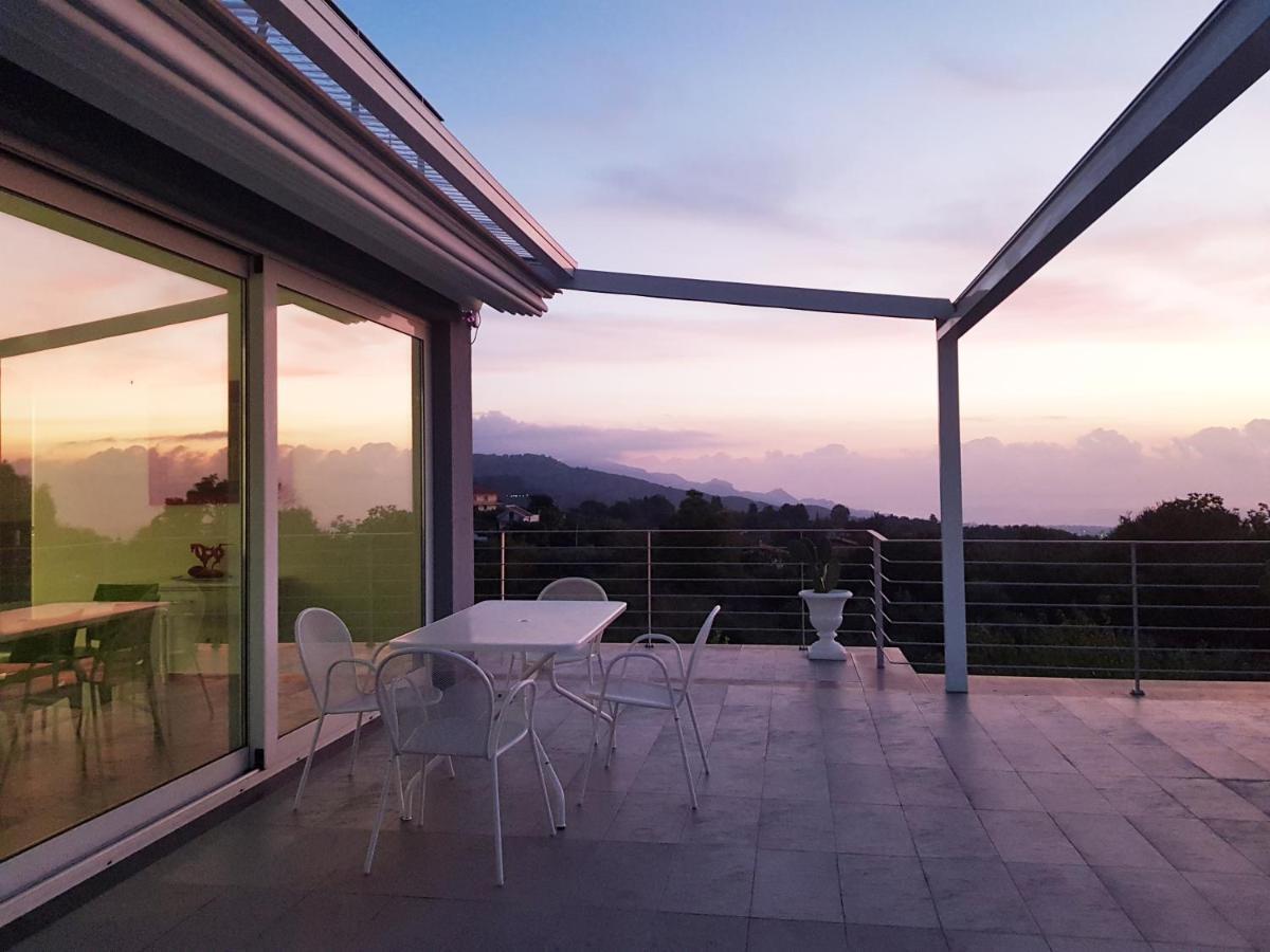 Design Villa in Piedimonte Etneo Eksteriør billede