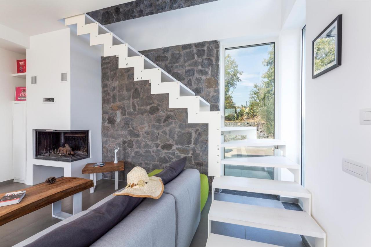 Design Villa in Piedimonte Etneo Eksteriør billede
