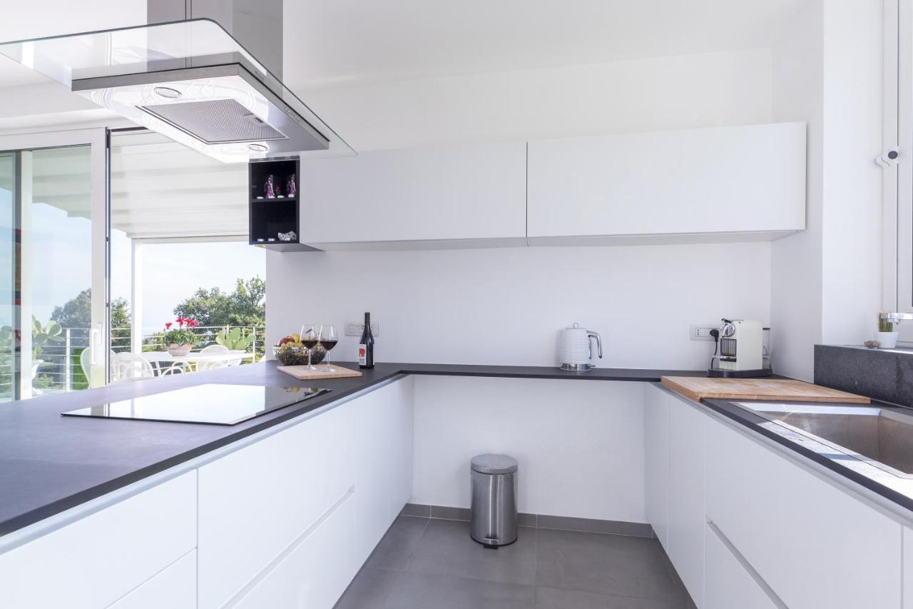 Design Villa in Piedimonte Etneo Eksteriør billede